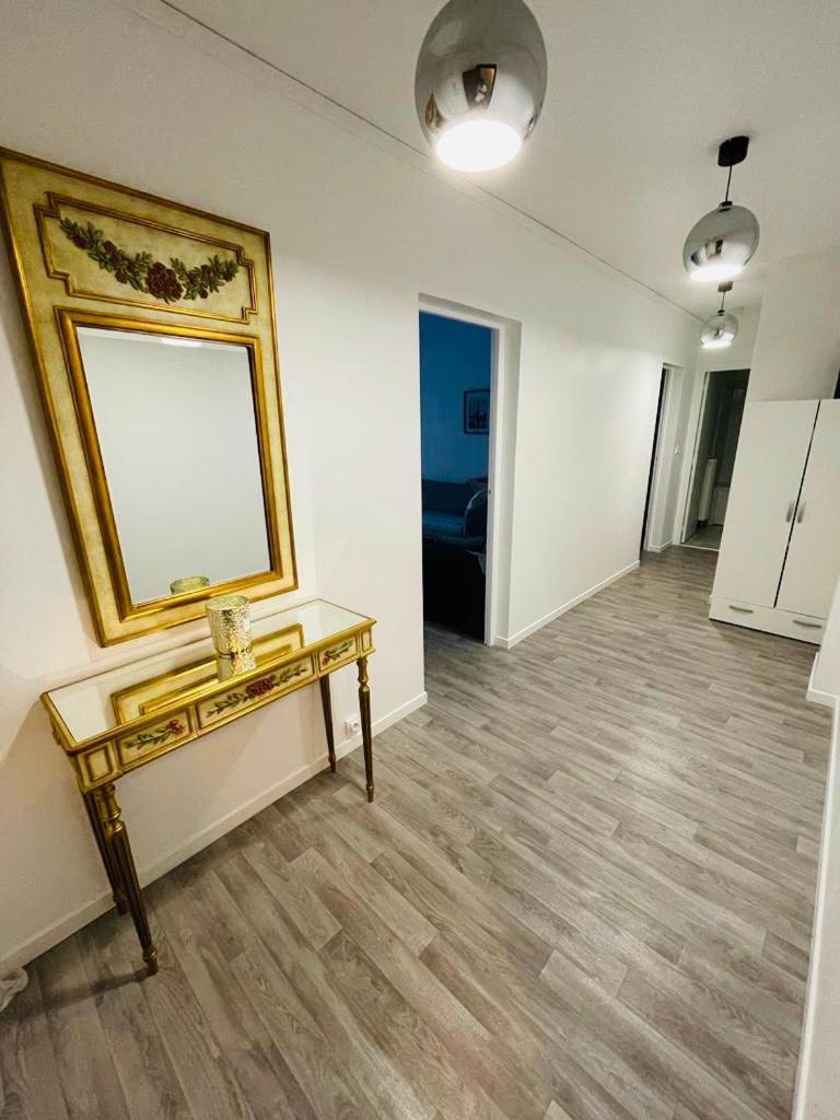 Bastille - Voltaire - Saint Paul - Centre De - 5 Pers Appartement *